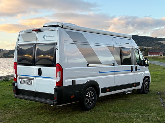 Sun Living S 65 SL AC / MARKISE / 2 LANGSGÅENDE SENGER / ROMSLIG 4 of 23