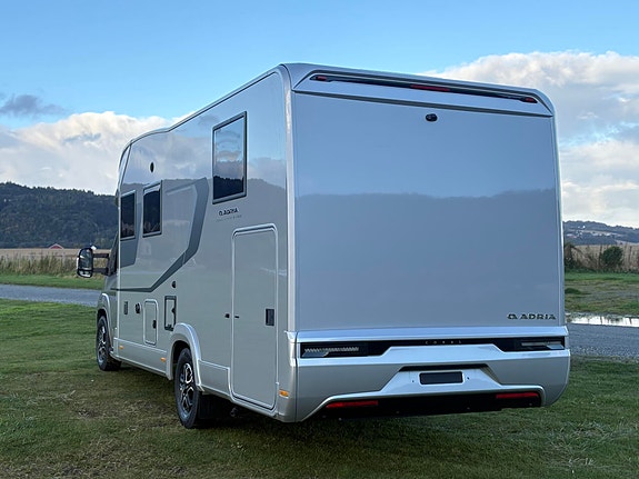 Adria CORAL SUPREME 670 DL / 180HK / 4.400KG / ALDE / PLUSS PAKKE ! ALDE PÅ DIESEL ! 4 of 30