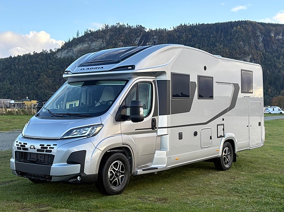 Adria CORAL SUPREME 670 DL / 180HK / 4.400KG / ALDE / PLUSS PAKKE ! ALDE PÅ DIESEL ! 3 of 30