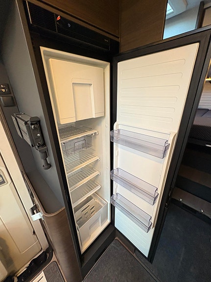 Adria CORAL SUPREME 670 DL / 180HK / 4.400KG / ALDE / PLUSS PAKKE ! ALDE PÅ DIESEL ! 15 of 30