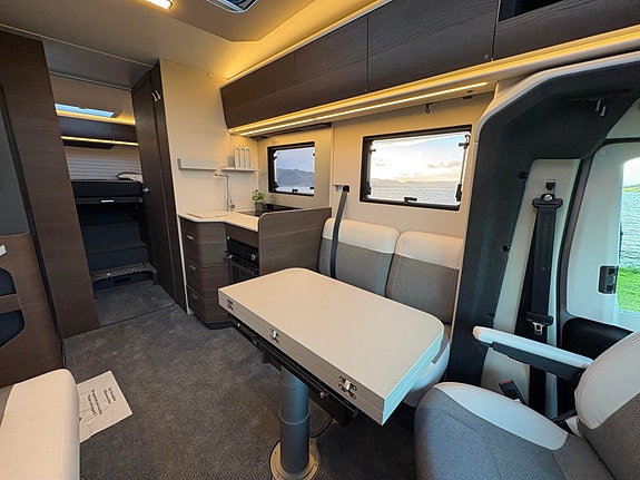 Adria CORAL SUPREME 670 DL / 180HK / 4.400KG / ALDE / PLUSS PAKKE ! ALDE PÅ DIESEL ! 7 of 30