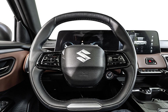 Suzuki eVitara 11 of 20