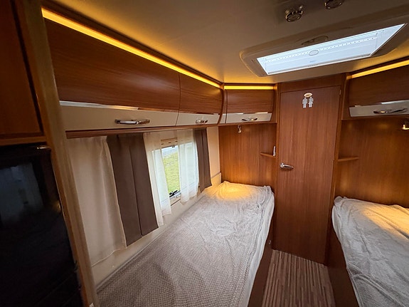 Adria Coral S 670 SLT STØTTEBEN / SYKKELSTATIV / MARKISE / STEKEOVN/ AC ! 13 of 23