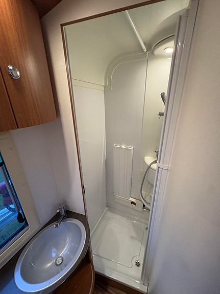 Adria Coral S 670 SLT STØTTEBEN / SYKKELSTATIV / MARKISE / STEKEOVN/ AC ! 19 of 23