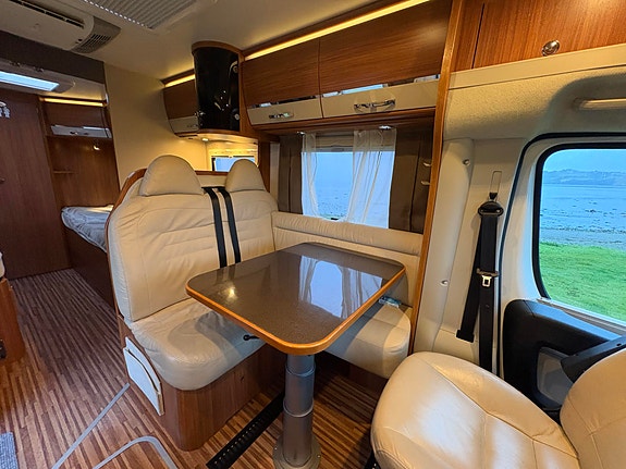 Adria Coral S 670 SLT STØTTEBEN / SYKKELSTATIV / MARKISE / STEKEOVN/ AC ! 6 of 23