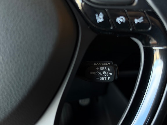 Toyota C-HR 17 of 30