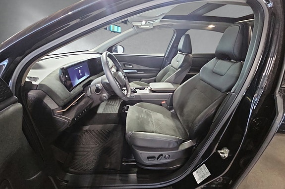 Nissan Ariya 11 of 27
