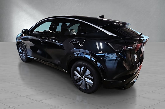 Nissan Ariya 6 of 27