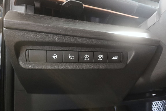 Nissan Ariya 14 of 27