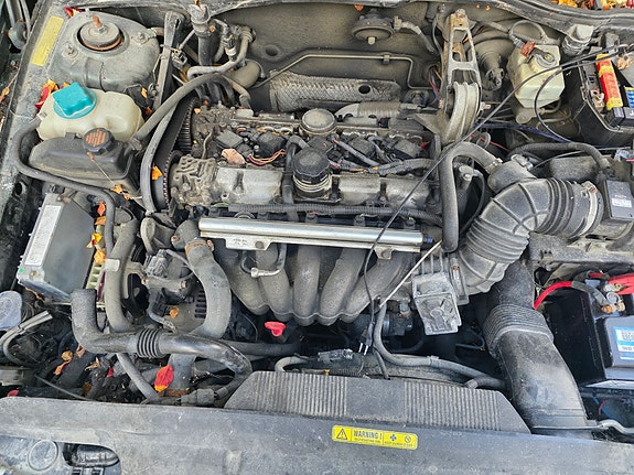 Volvo V70 3 of 3