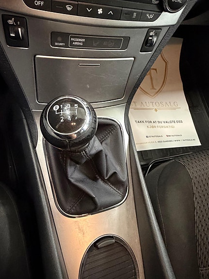 Toyota Avensis 18 of 29