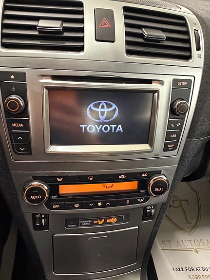 Toyota Avensis 23 of 29