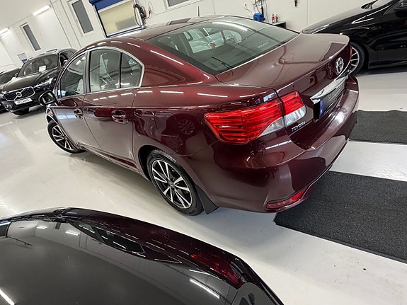 Toyota Avensis 10 of 29