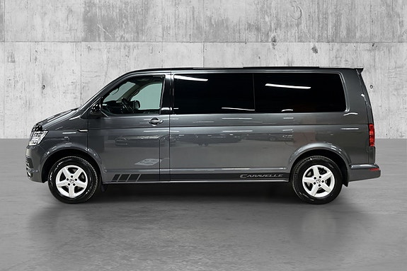 Volkswagen Caravelle 3 of 23