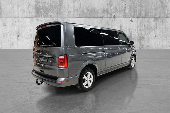 Volkswagen Caravelle 6 of 23