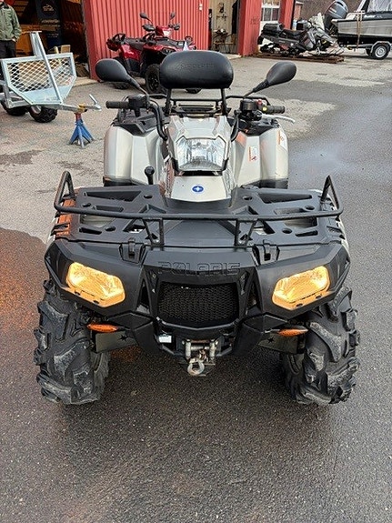 Polaris Sportsman Forest 550 2 of 4