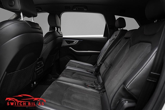 Audi Q7 20 of 30
