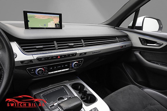 Audi Q7 11 of 30