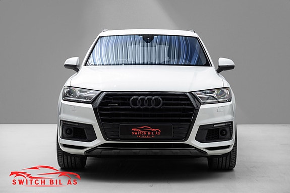 Audi Q7 2 of 30