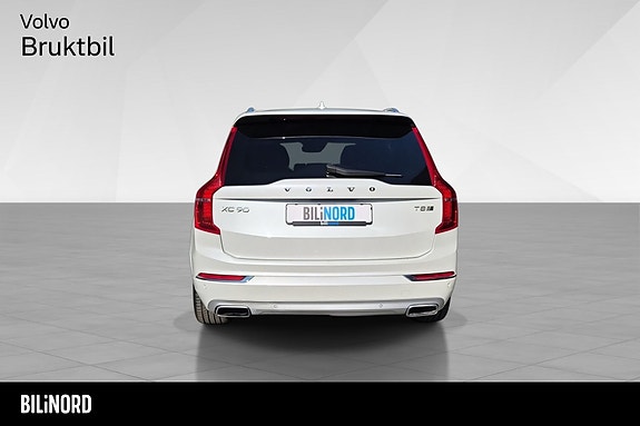 Volvo XC90 5 of 18