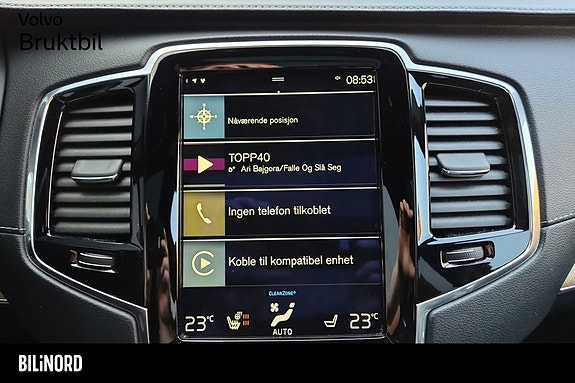 Volvo XC90 14 of 18