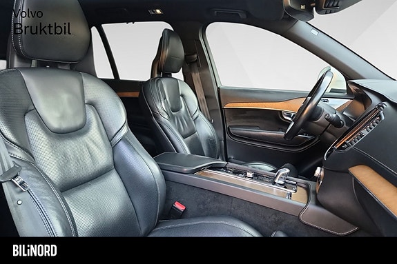 Volvo XC90 18 of 18