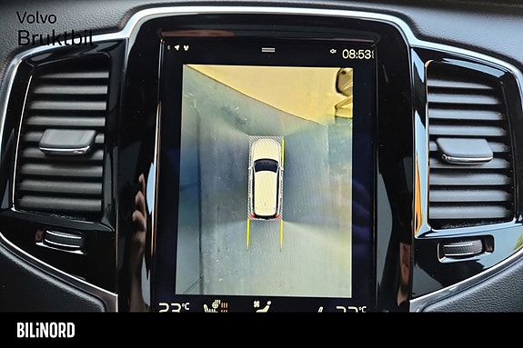 Volvo XC90 15 of 18