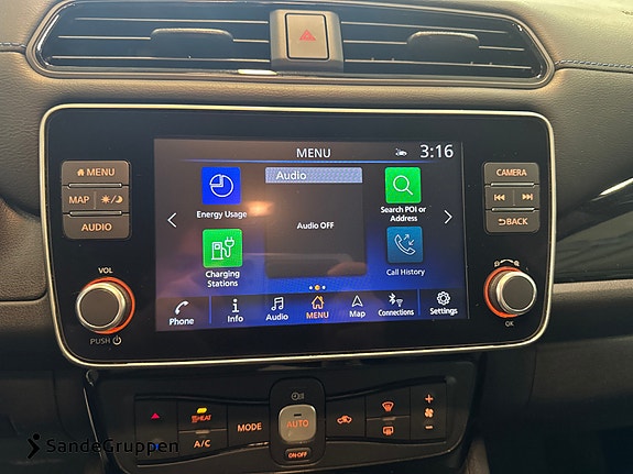 Nissan Leaf 13 of 15