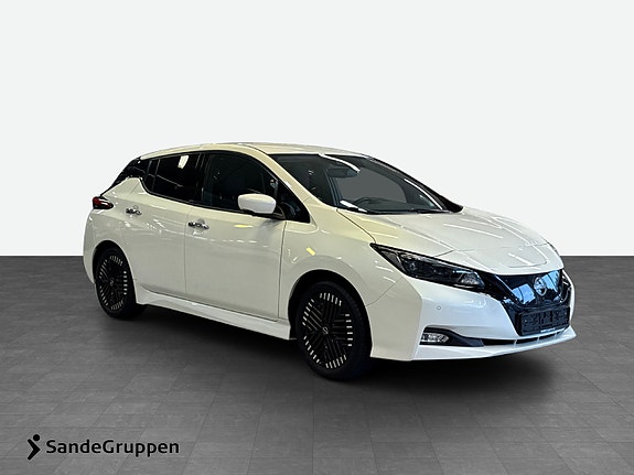 Nissan Leaf 7 of 15