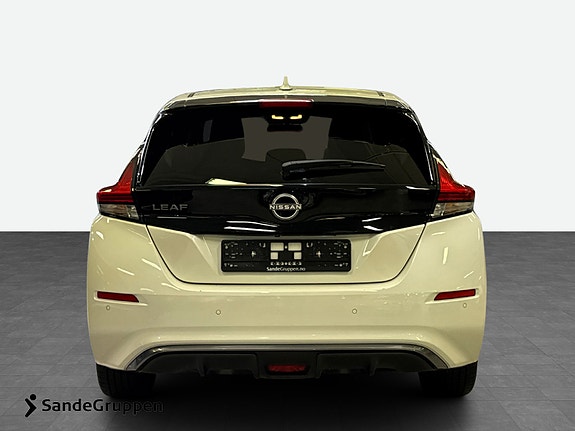 Nissan Leaf 4 of 15