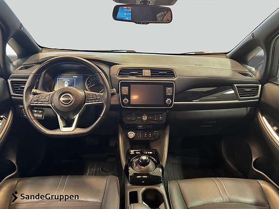 Nissan Leaf 9 of 15