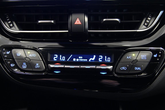 Toyota C-HR 30 of 30