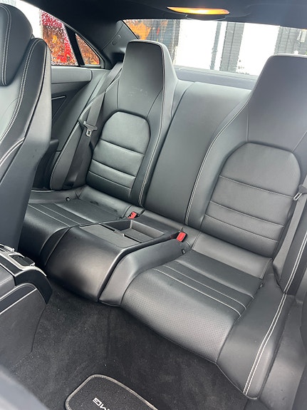 Mercedes-Benz E220 11 of 17