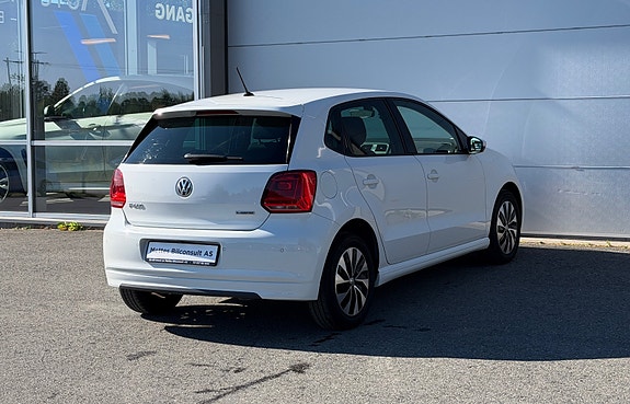 Volkswagen Polo 15 of 29