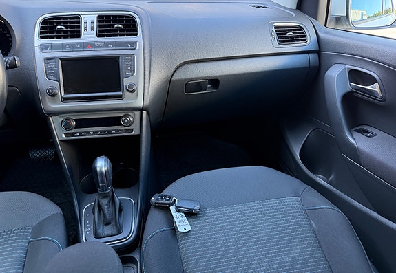 Volkswagen Polo 24 of 29