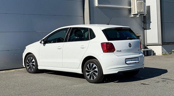 Volkswagen Polo 12 of 29