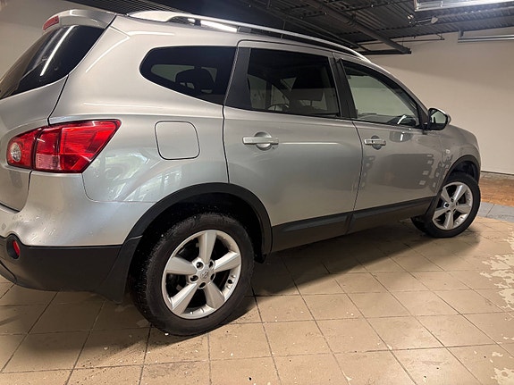 Nissan Qashqai+2 8 of 30