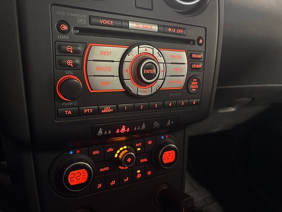 Nissan Qashqai+2 21 of 30