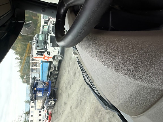 Scania R580 trekkvogn med V8, hydraulikk og JOST svingskive 28 of 30