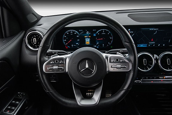 Mercedes-Benz GLB220 d 20 of 28