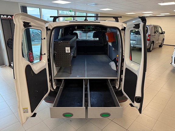 Volkswagen Caddy Maxi 7 of 30