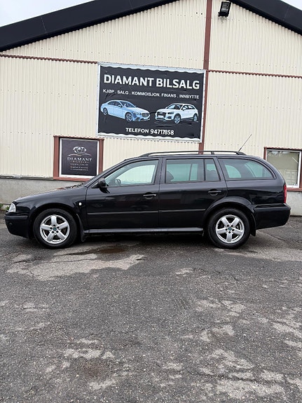 Skoda Octavia 6 of 25