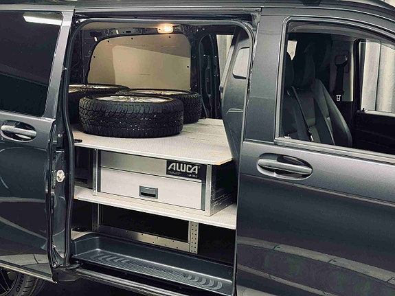 Mercedes-Benz Vito 119 14 of 26
