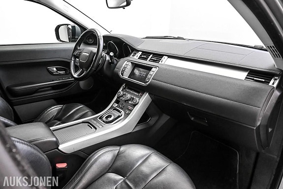 Land Rover Range Rover Evoque 25 of 30