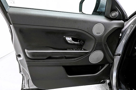 Land Rover Range Rover Evoque 8 of 30