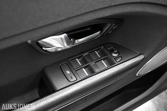 Land Rover Range Rover Evoque 10 of 30