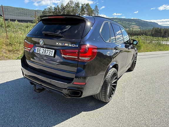 BMW X5 3 of 9