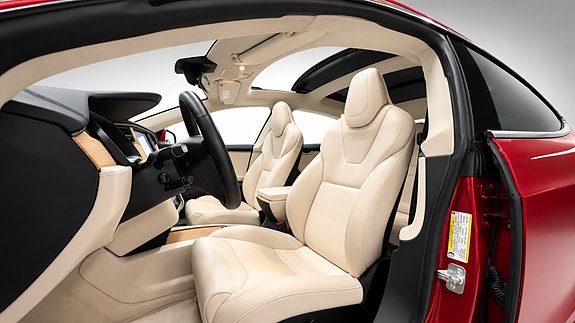 Tesla Model S 15 of 30