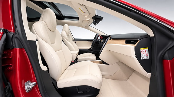 Tesla Model S 21 of 30