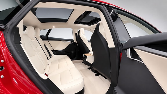 Tesla Model S 19 of 30